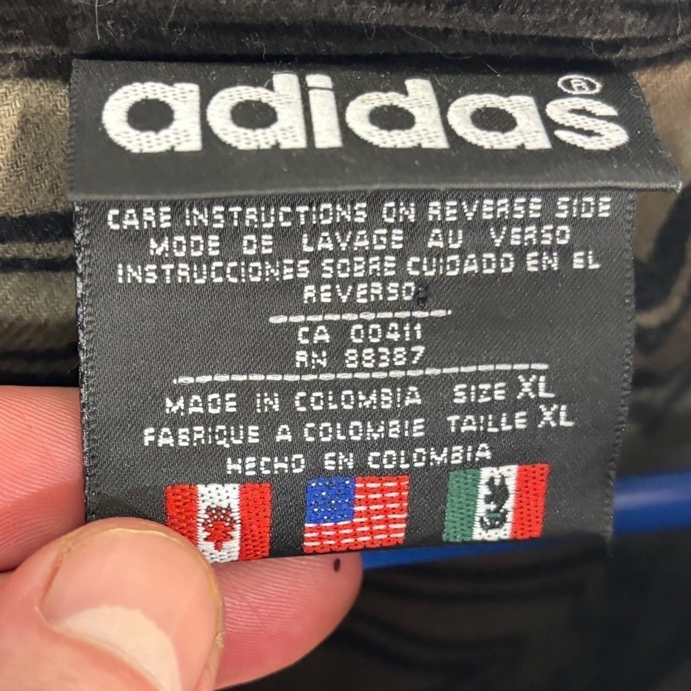 Adidas Fireman Clasp Embroidered Jacket size XL - Picture 5 of 8